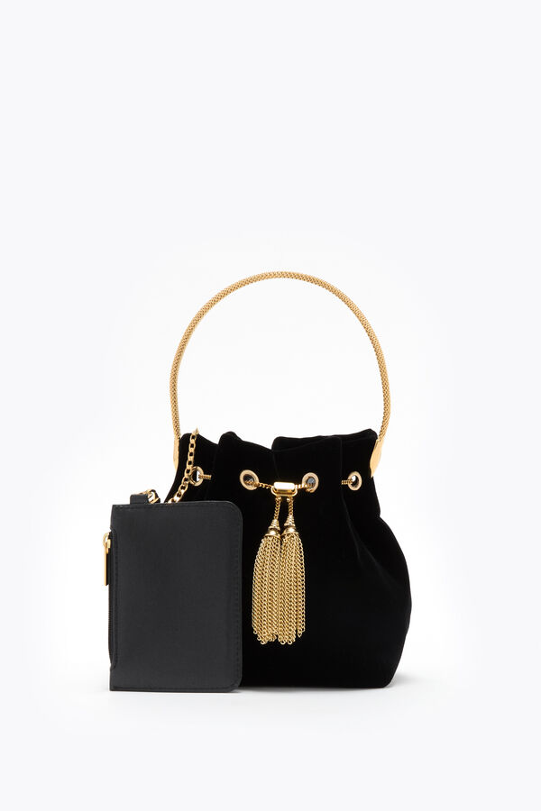 joyas de deva de terciopelo negro mini bolso rene caovilla