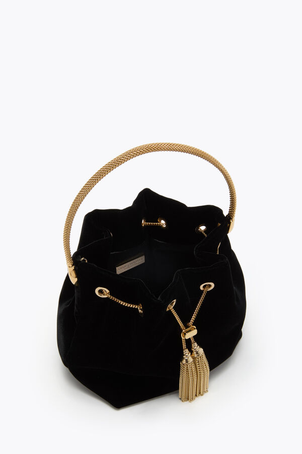 joyas de deva de terciopelo negro mini bolso rene caovilla